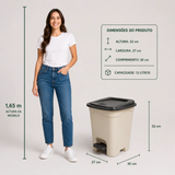 Lixeira Quadrada 13 L Branca com Tampa Preta Pedal Reforçado